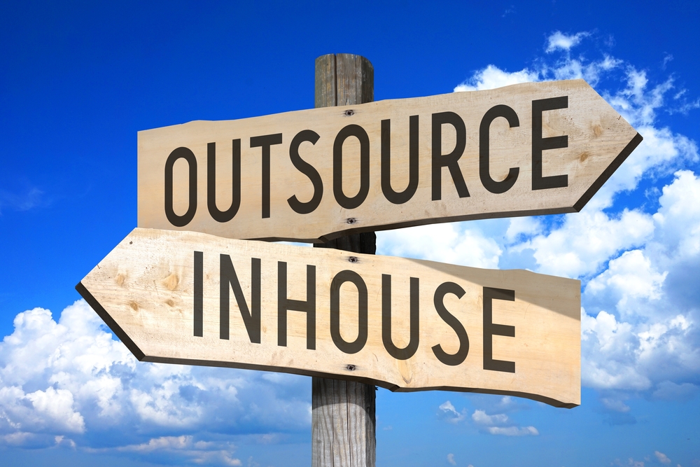 In-house Software Testing OR Outsourcing Software Testing Service